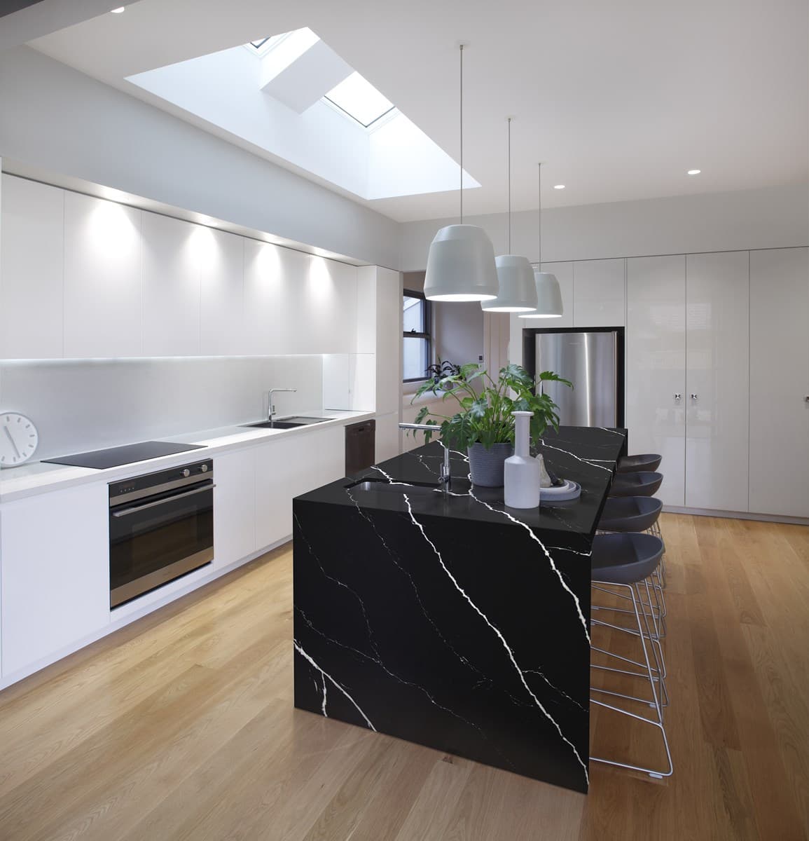 Nero Marquina Island